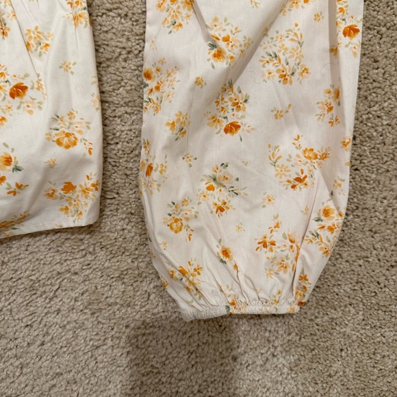 A&F Longsleeve Babydoll Poplin Tee - Picture 5 of 6